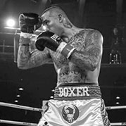 Tradeview proudly sponsors boxers like Joey Ruelas to support local communities